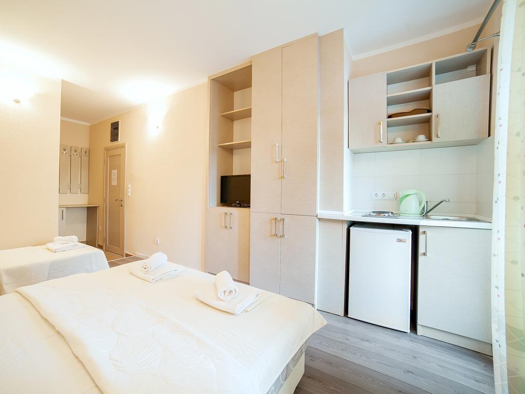 Pansion Nobel Hotel Petrovac Ruang foto
