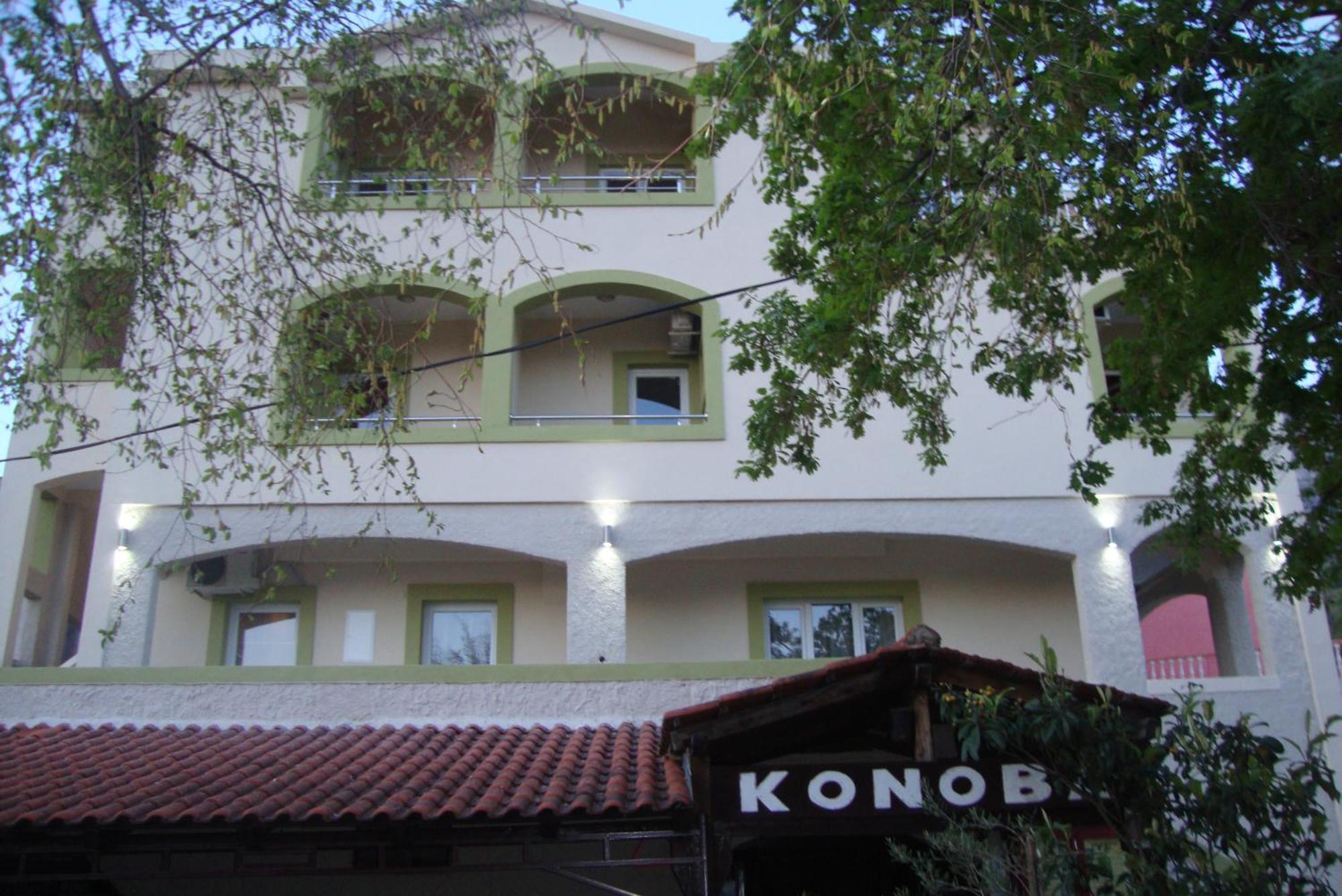 Pansion Nobel Hotel Petrovac Bagian luar foto