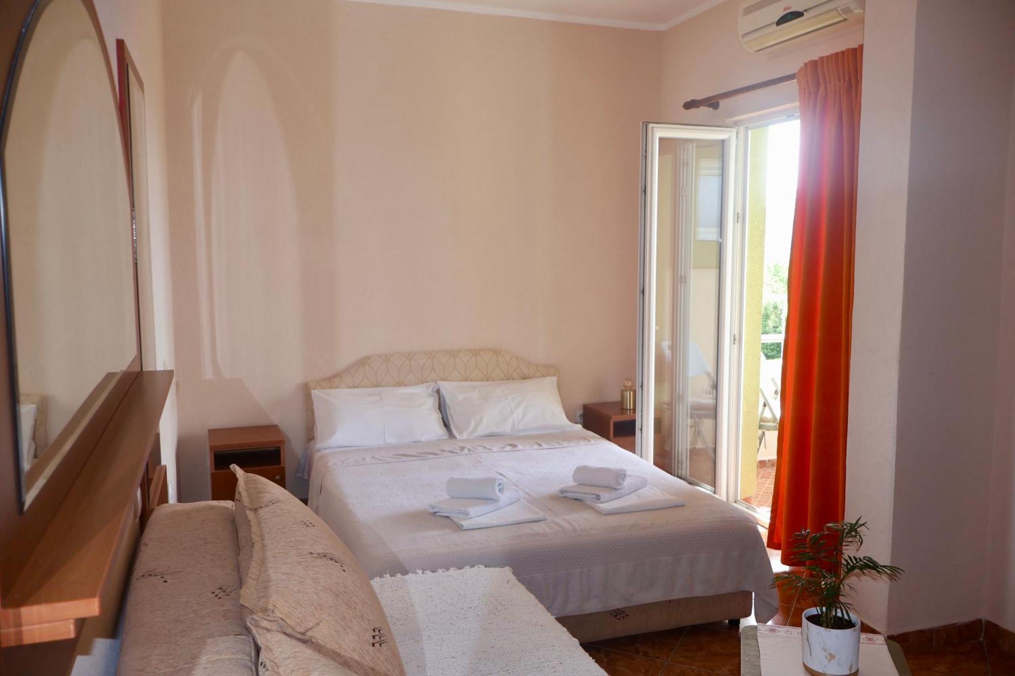 Pansion Nobel Hotel Petrovac Ruang foto