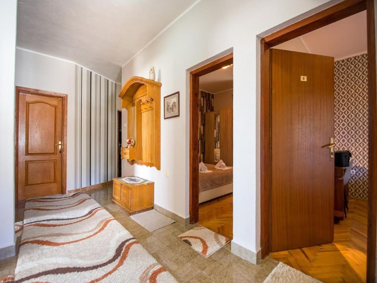 Pansion Nobel Hotel Petrovac Bagian luar foto